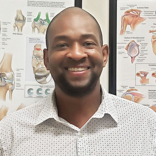 Dr. Loic Hereson, D.C.